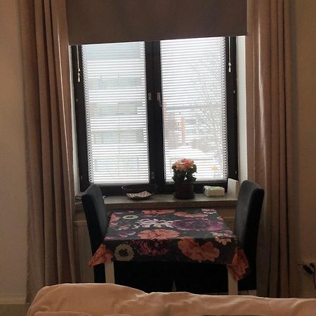 Studio In The City Center Free Private Parking Kemi Bagian luar foto