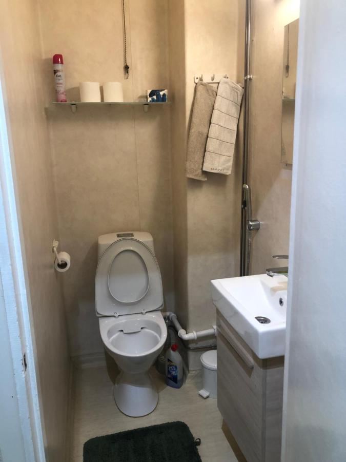 Studio In The City Center Free Private Parking Kemi Bagian luar foto